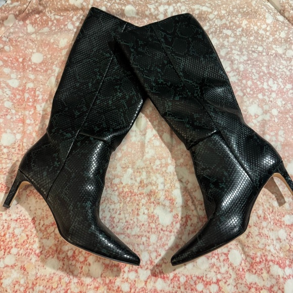 JF Just Fab Ally Tall Stiletto Python Print Boots Size 8 - Picture 3 of 13